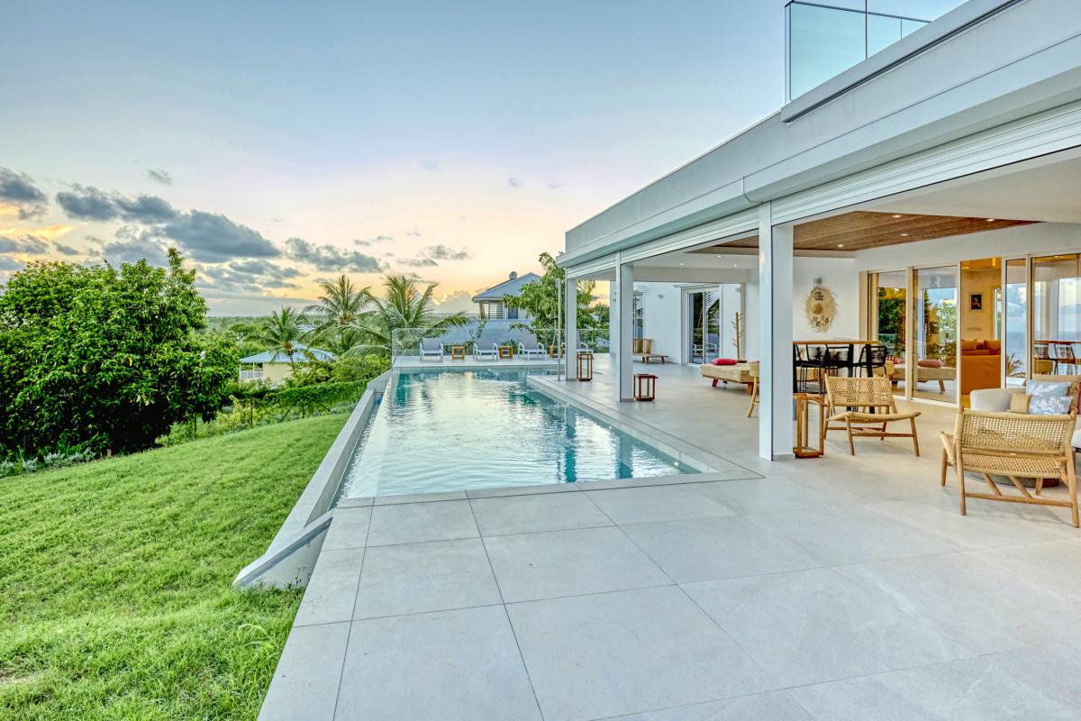 5.Location villa de luxe piscine vue mer Ste Anne Guadeloupe_Terrasse